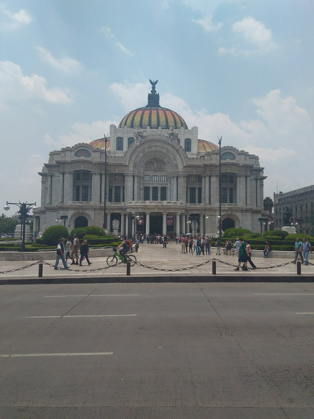 Private Mexico City Tour: Historic Center, Coyoacán, UNAM & Xochimilco Trajinera