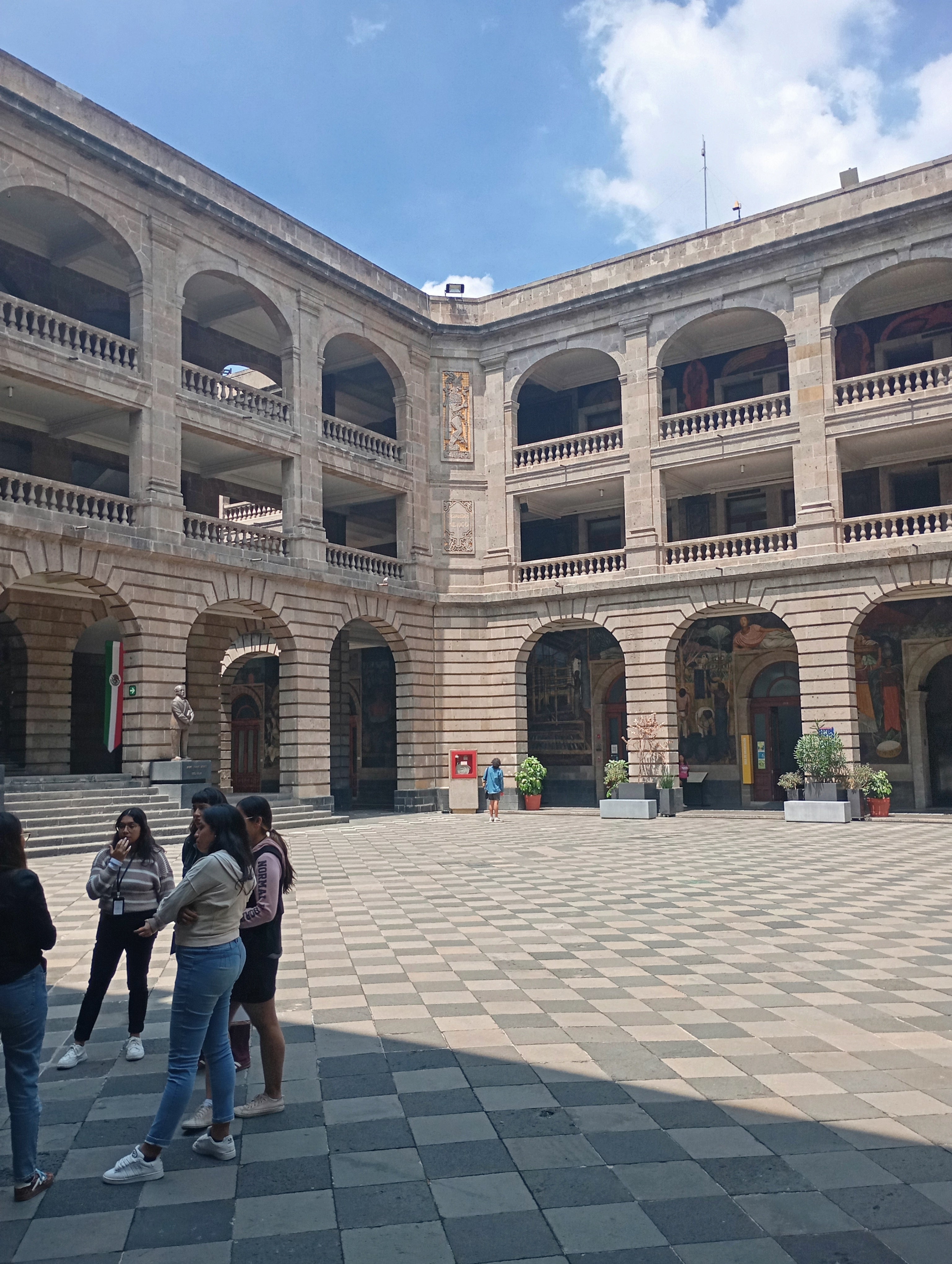 Muralismo in Mexico City – Private Art & Culture Tour